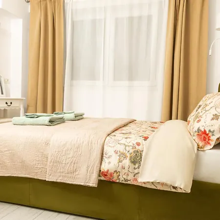 Apartment Victory Square Premium Residential *
